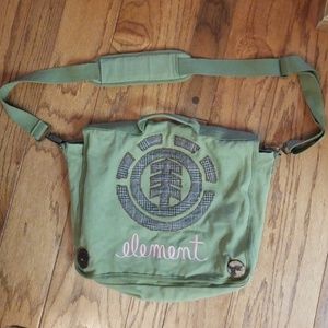 Over the shoulder element bag